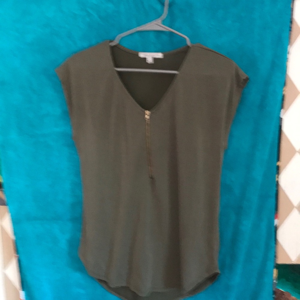 Zip up shirt